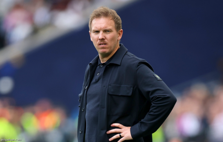 اكتشف كيف يؤثر ناغيلسمان وحظ نجم ألماني على أداء المنتخب في المونديال وما هي التحديات والفرص التي تواجه الفريق في البطولة العالمية.